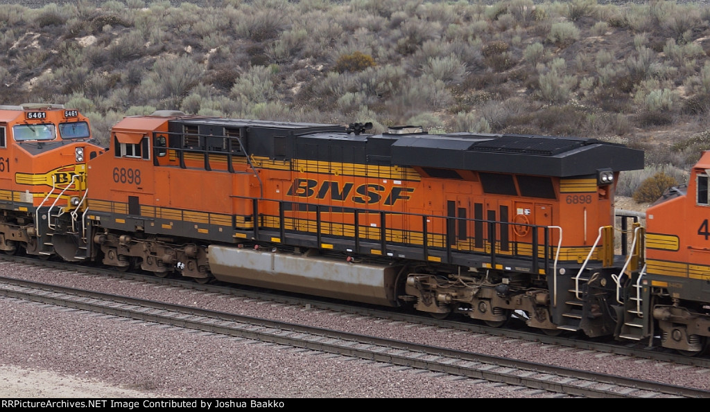 BNSF 6898